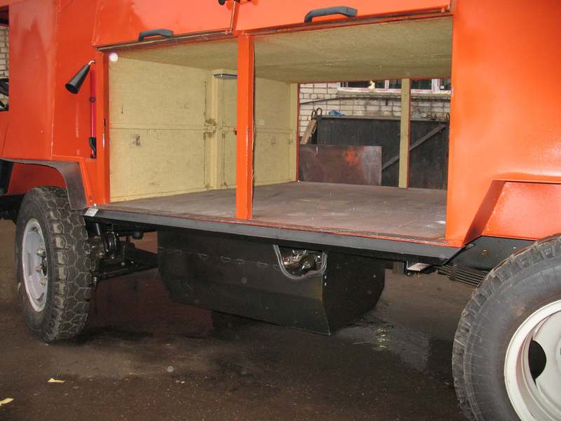 Транспортное грузовое средство для шахт, рудников и горных выработок, для перевозки взрывчатых материалов КРОТ Т39264