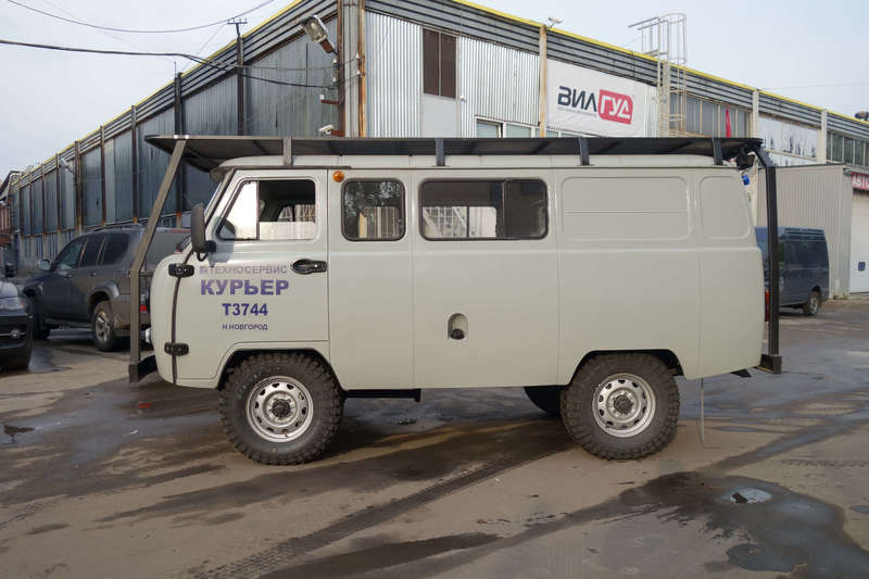 Транспортное средство КУРЬЕР Т3744-801 для перевозки взрывчатых веществ